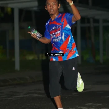 Runner Photo 6039258