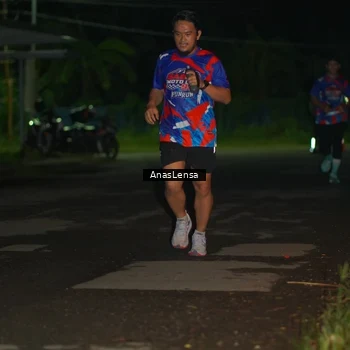 Runner Photo 6039296