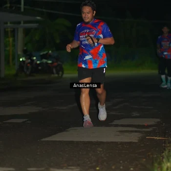 Runner Photo 6039302