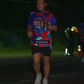 Runner Photo 6039310