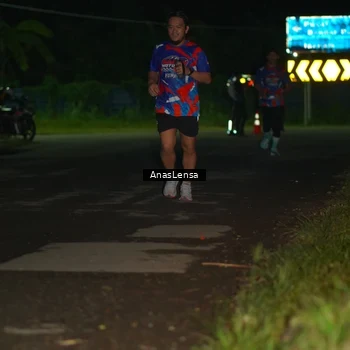 Runner Photo 6039315