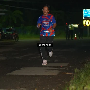 Runner Photo 6039317