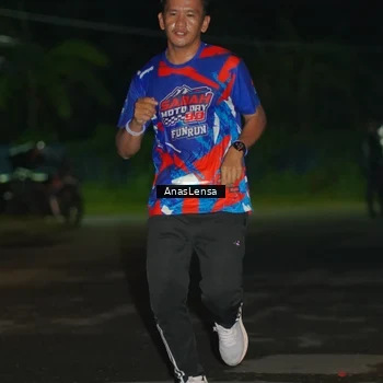 Runner Photo 6039324