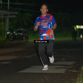 Runner Photo 6039325