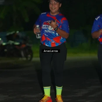 Runner Photo 6039344