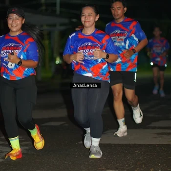 Runner Photo 6039351
