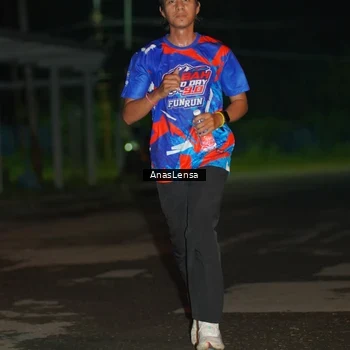 Runner Photo 6039388