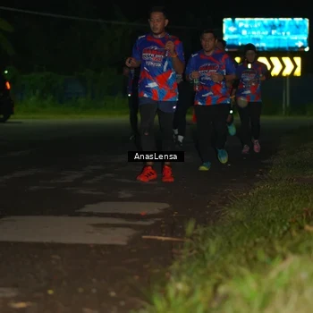 Runner Photo 6039395