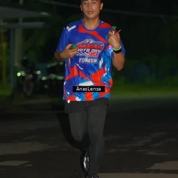Runner Photo 6039412
