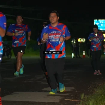 Runner Photo 6039413