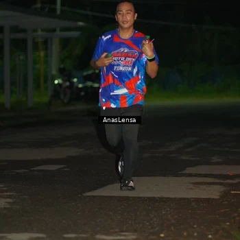 Runner Photo 6039414