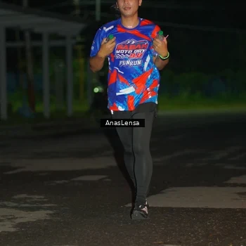 Runner Photo 6039418