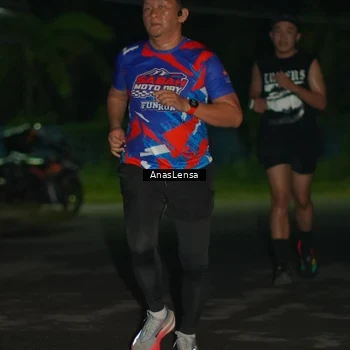 Runner Photo 6039435