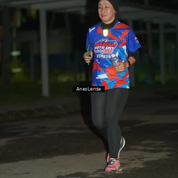 Runner Photo 6039436