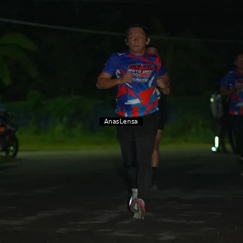 Runner Photo 6039443