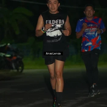 Runner Photo 6039448