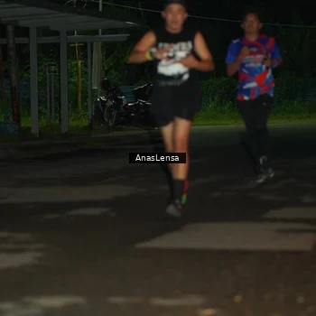 Runner Photo 6039453