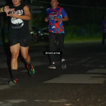 Runner Photo 6039459