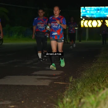 Runner Photo 6039463