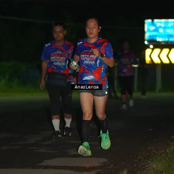 Runner Photo 6039464