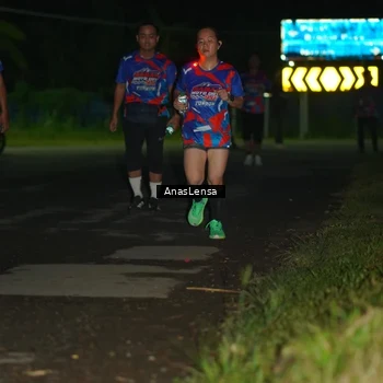 Runner Photo 6039466