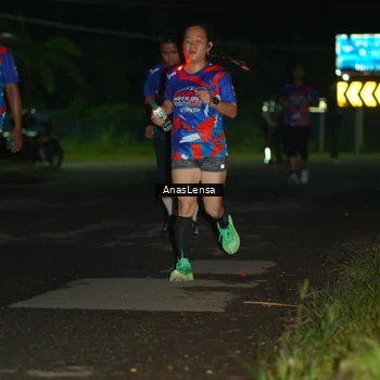Runner Photo 6039472