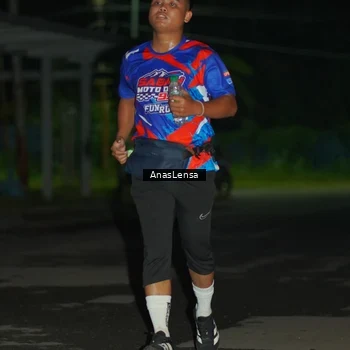 Runner Photo 6039475