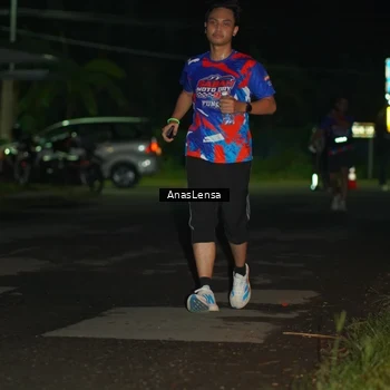 Runner Photo 6039485