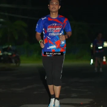 Runner Photo 6039494