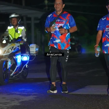 Runner Photo 6039542