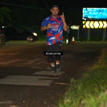 Runner Photo 6039545