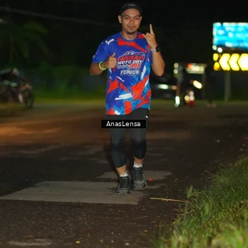 Runner Photo 6039547