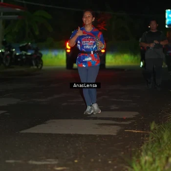 Runner Photo 6039554