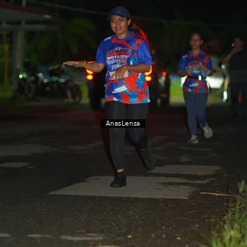 Runner Photo 6039557