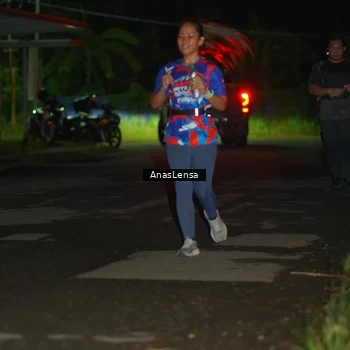 Runner Photo 6039572