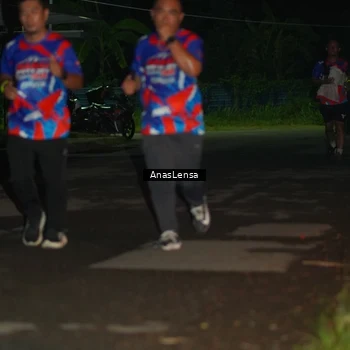Runner Photo 6039595