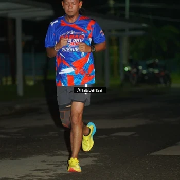 Runner Photo 6039601