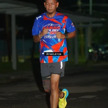 Runner Photo 6039602