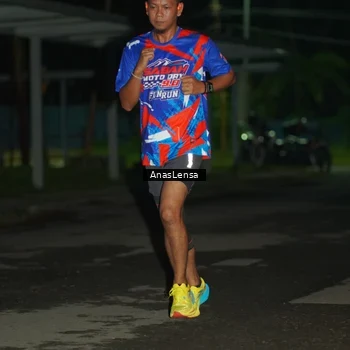 Runner Photo 6039619