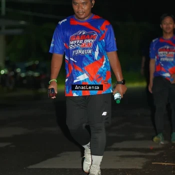 Runner Photo 6039638