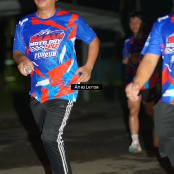 Runner Photo 6039649
