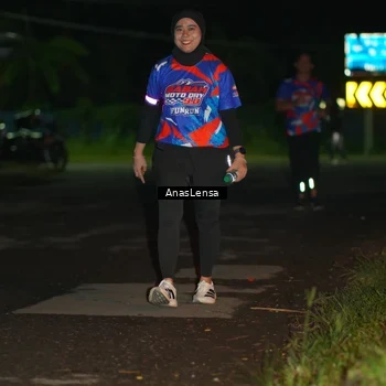 Runner Photo 6039656