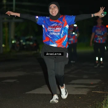 Runner Photo 6039661
