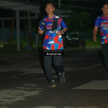 Runner Photo 6039670