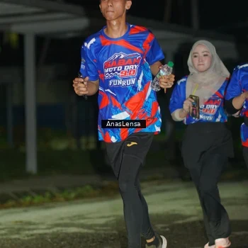 Runner Photo 6039671