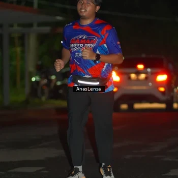 Runner Photo 6039700