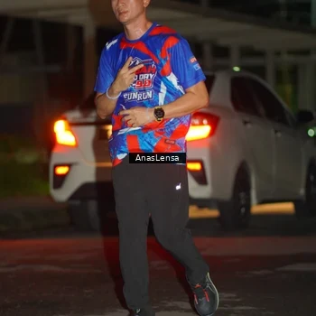 Runner Photo 6039702