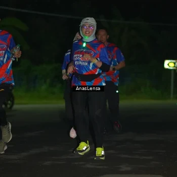 Runner Photo 6039714