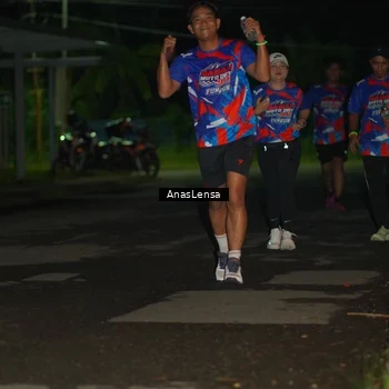 Runner Photo 6039742
