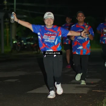 Runner Photo 6039753